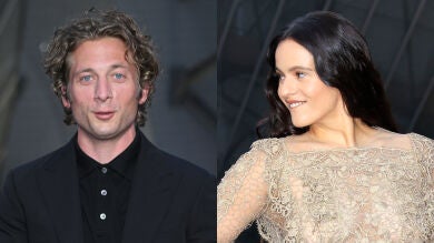 Jeremy Allen White demuestra sus habilidades con Rosalía jugando a los recreativos con regalo incluido