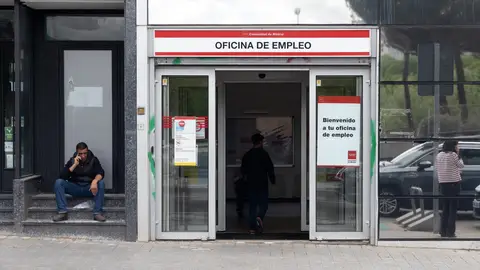 Entrada a una oficina del SEPE en Madrid Entrada a una oficina del SEPE en Madrid