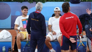 Nadal y Alcaraz bromean este viernes en Par&iacute;s