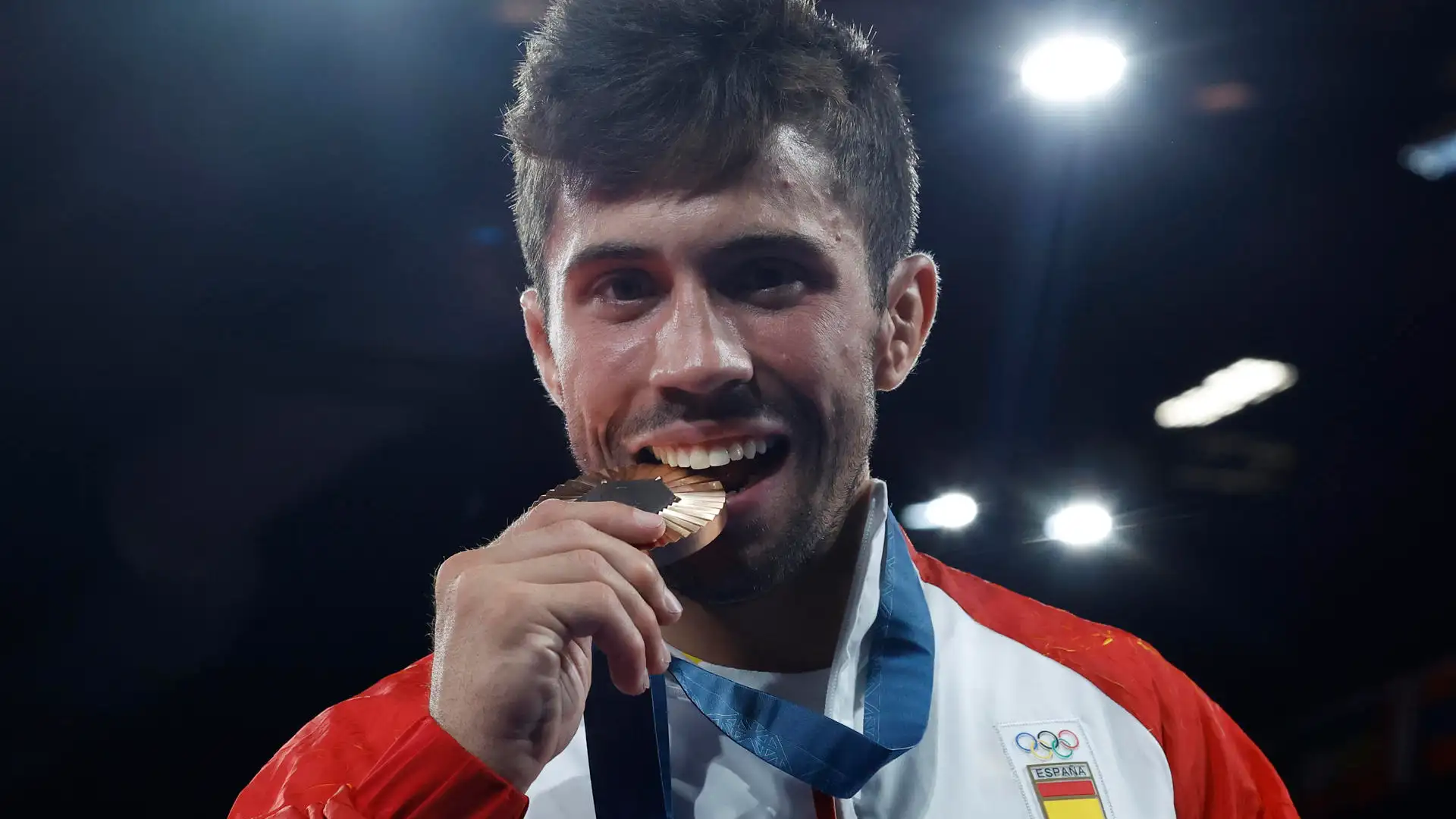 Fran Garrigós con su medalla de bronce en París Fran Garrigós con su medalla de bronce en París