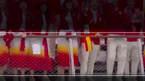 Las faldas de las deportistas españolas en la ceremonia inaugural Las faldas de las deportistas españolas en la ceremonia inaugural