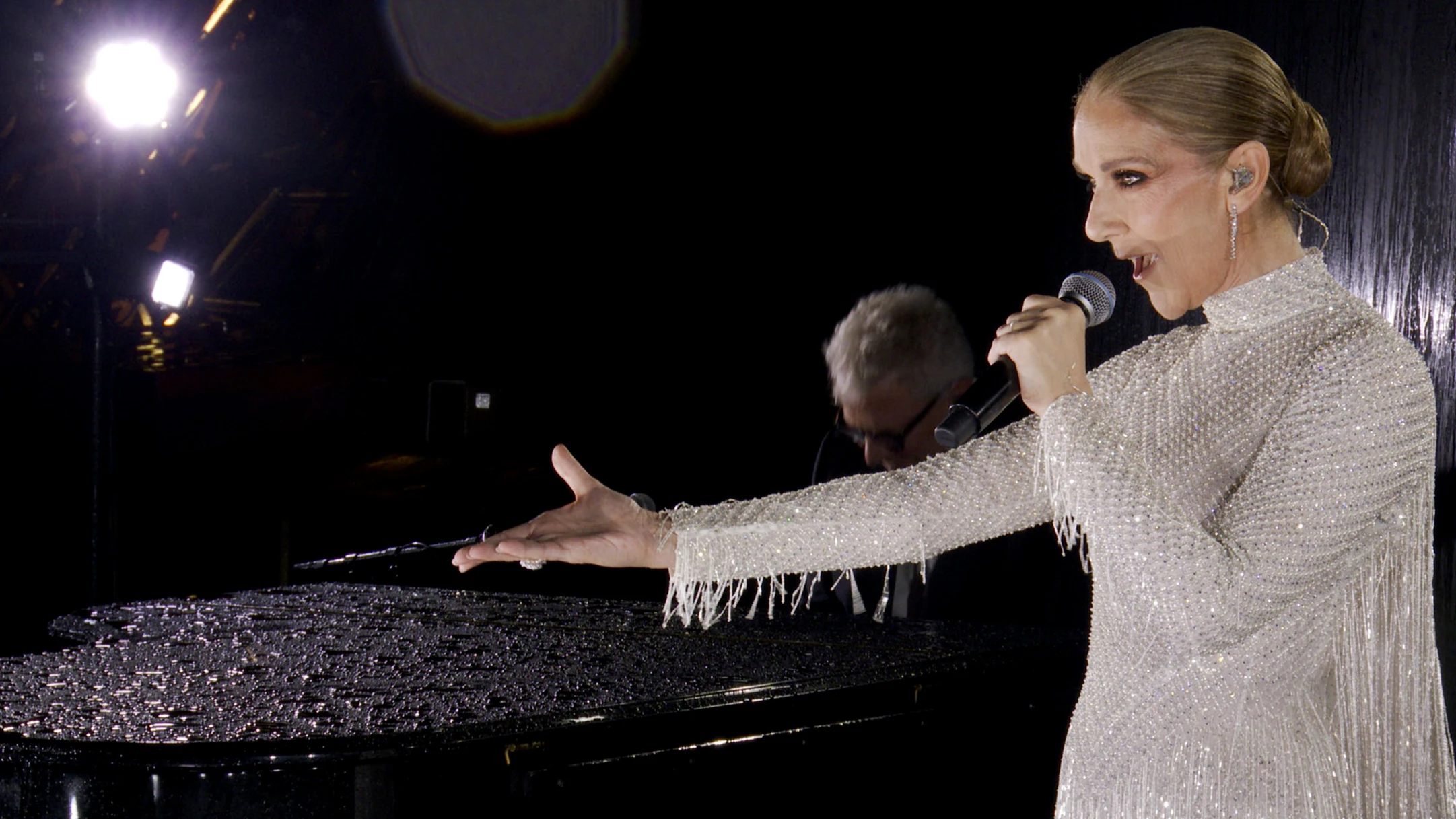 Celine Dion puso el broche de oro a la ceremonia