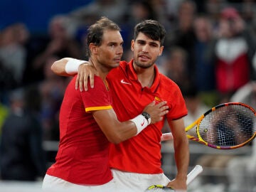 Rafa Nadal y Carlos Alcaraz en la Philippe Chatrier