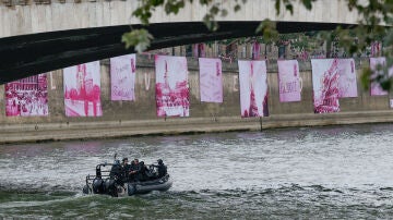 Imagen del río Sena el día de la ceremonia inaugural de los Juegos Olímpicos de París 2024