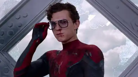 Tom Holland en SpiderMan: Lejos de casa Tom Holland en SpiderMan: Lejos de casa