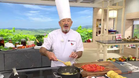 Una salsa de tomate de diez Una salsa de tomate de diez