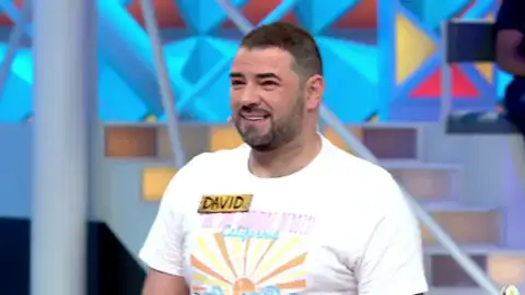 El panel final se le atraganta a David en La ruleta de la suerte El panel final se le atraganta a David en La ruleta de la suerte