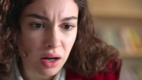 Asiye descubre toda la verdad: "Süreyya atropelló a Suzan" Asiye descubre toda la verdad: "Süreyya atropelló a Suzan"