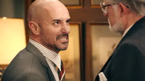 Damián le confiesa a Jesús lo que ha hecho: “Si yo caigo, usted caerá conmigo” Damián le confiesa a Jesús lo que ha hecho: “Si yo caigo, usted caerá conmigo”