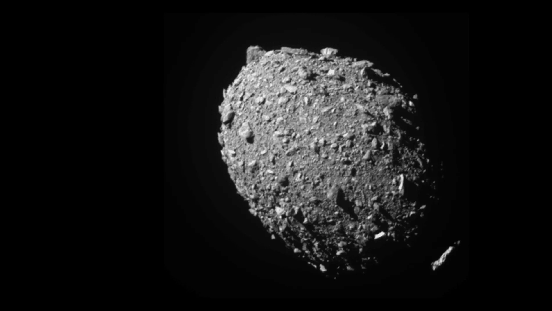 Un asteroide en el espacio Un asteroide en el espacio