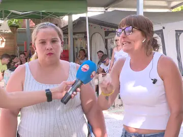 Los vecinos desmontan la versión de Teresa tras denunciar que la quieren echar del camping: "Lo está tergiversando" Los vecinos desmontan la versión de Teresa tras denunciar que la quieren echar del camping: "Lo está tergiversando"