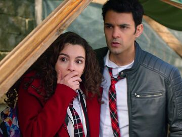 Asiye y Ayaz en Hermanos