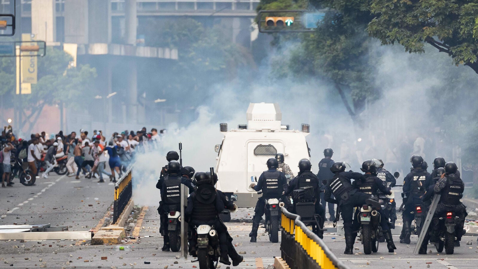Varios muertos en las protestas en Venezuela por los cuestionados resultados de las elecciones que dan la presidencia a Maduro