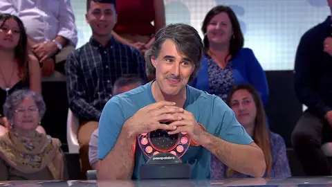 Las manos de David Amor le dan ventaja en La Pista: “Cubre completamente el pulsador” Las manos de David Amor le dan ventaja en La Pista: “Cubre completamente el pulsador”