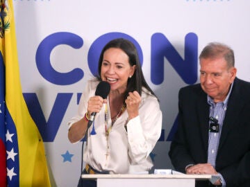  María Corina Machado junto a Edmundo González Urrutia