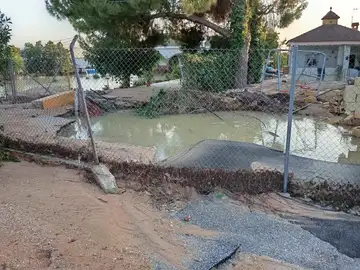 Rotura de una tubería en Carmona Rotura de una tubería en Carmona