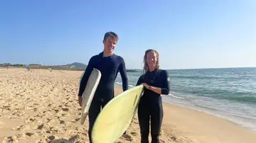 Manuel y Suzanne, dos de los rescatistas en Porto do Son (A Coruña) Manuel y Suzanne, dos de los rescatistas en Porto do Son (A Coruña)