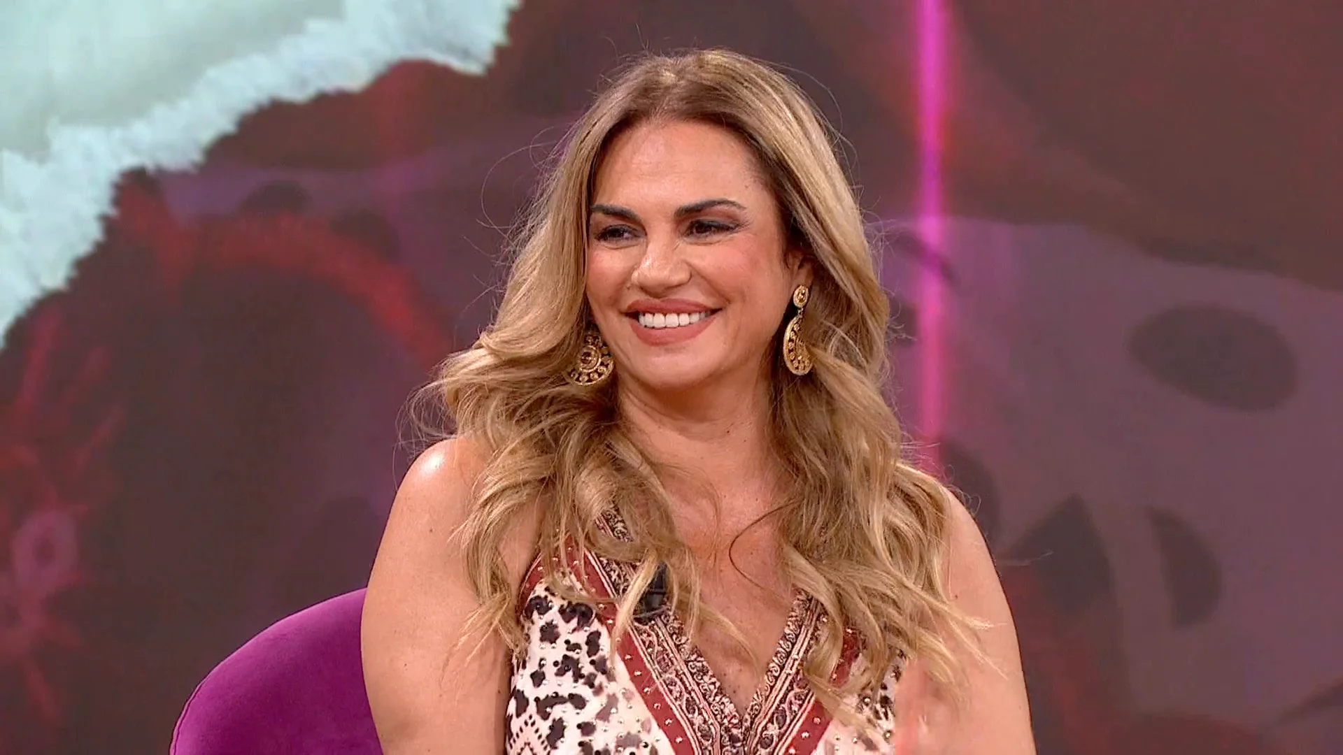 Sylvia Pantoja reclama su lugar en la saga Pantoja: "Isabel ha opacado a la estirpe, que es muy extensa" Sylvia Pantoja reclama su lugar en la saga Pantoja: "Isabel ha opacado a la estirpe, que es muy extensa"