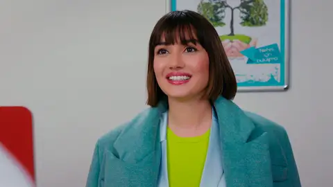 ¡Flechazo a primera vista! Zeynep se queda totalmente encandilada de Selim ¡Flechazo a primera vista! Zeynep se queda totalmente encandilada de Selim