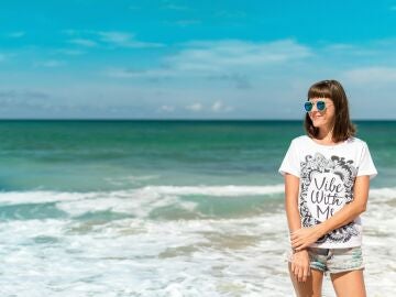 Mujer en la playa