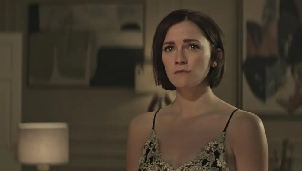 Charlotte Ritchie como Kate Lockwood Charlotte Ritchie como Kate Lockwood