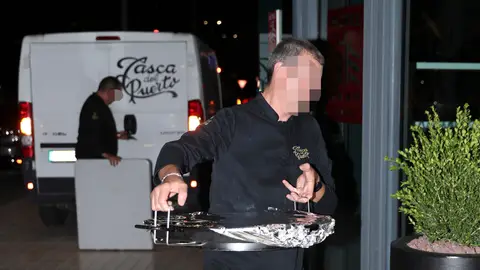Isabel Pantoja pide comida a domicilio por su cumpleaños Isabel Pantoja pide comida a domicilio por su cumpleaños