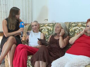Ana, Encarna y Mariana comparten piso a los 70 años para poder tener una vida digna: "Es divertido"