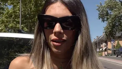 Alejandra Rubio ante los micrófonos de Gtres Alejandra Rubio ante los micrófonos de Gtres