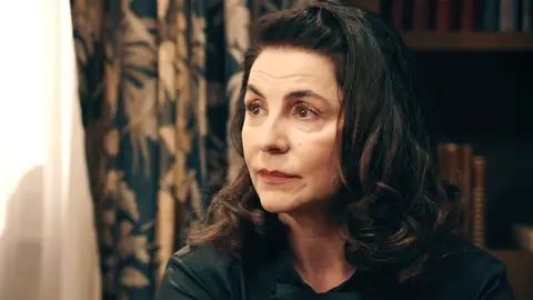 Digna, cada día más desconfiada de Damián: “¿De verdad disparó a Begoña un cazador?” Digna, cada día más desconfiada de Damián: “¿De verdad disparó a Begoña un cazador?”