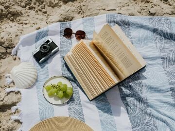 Libro en la playa