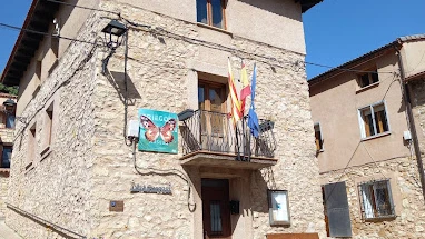Les invitamos a conocer Griegos, en Teruel. El pueblo más fresco de España donde dormir en verano... es posible... Les invitamos a conocer Griegos, en Teruel. El pueblo más fresco de España donde dormir en verano... es posible...