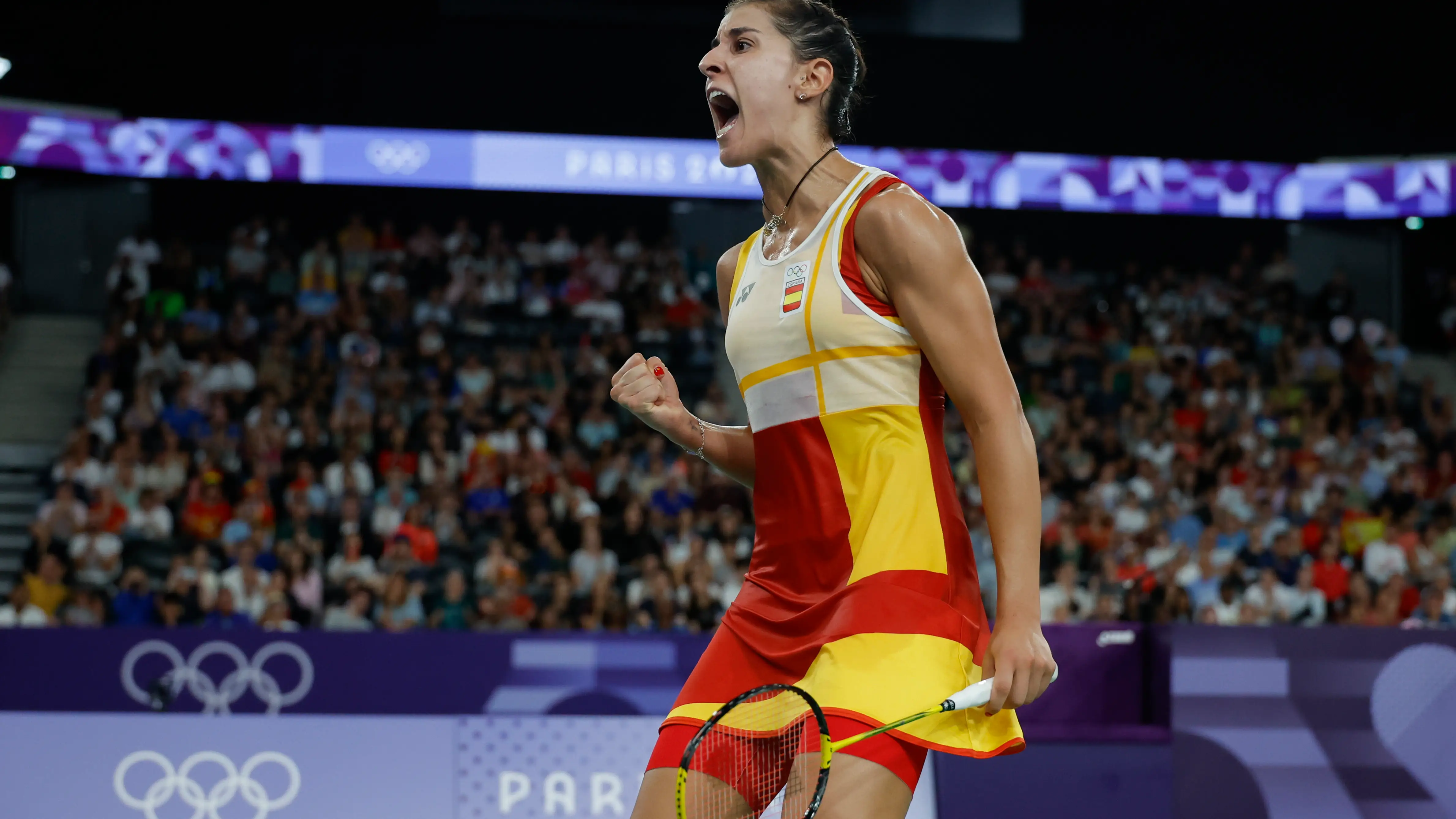 Carolina Mar&iacute;n celebra su victoria ante Aya Ohori