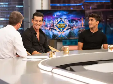 Mario Casas desvela cómo fue dirigir a su hermano pequeño en las escenas íntimas: "Esto va a ser fuerte" Mario Casas desvela cómo fue dirigir a su hermano pequeño en las escenas íntimas: "Esto va a ser fuerte"