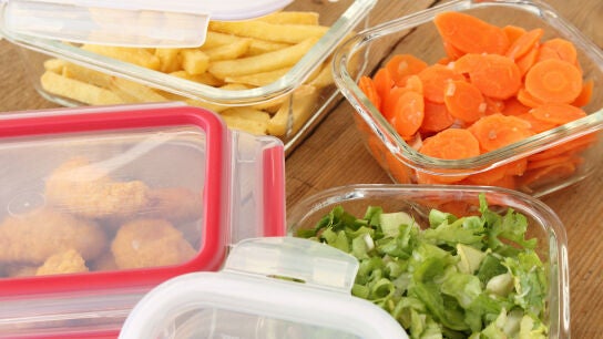 Alimentos en tupper
