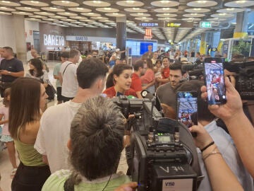 Carolina Marín, a su llegada a Barajas (Madrid)