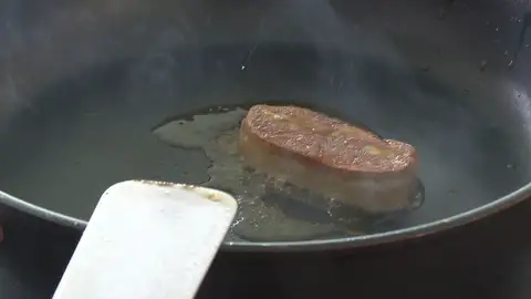 La gripe del Teflón, la enfermedad provocada por sustancias tóxicas que desprenden las sartenes antiadherentes La gripe del Teflón, la enfermedad provocada por sustancias tóxicas que desprenden las sartenes antiadherentes