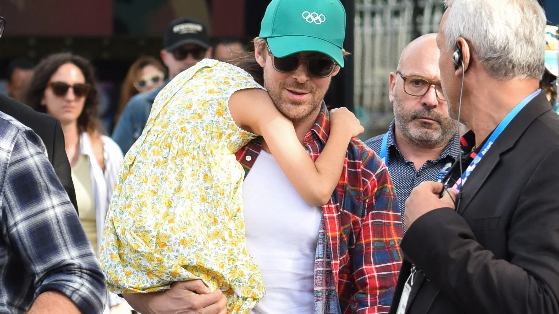 Ryan Gosling con su hija en los Juegos Ol&iacute;mpicos de Par&iacute;s