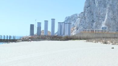 Un proyecto urbanístico de lujo en Gibraltar se come el mar que España considera suyo