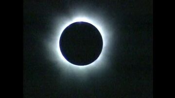 Eclipse solar total