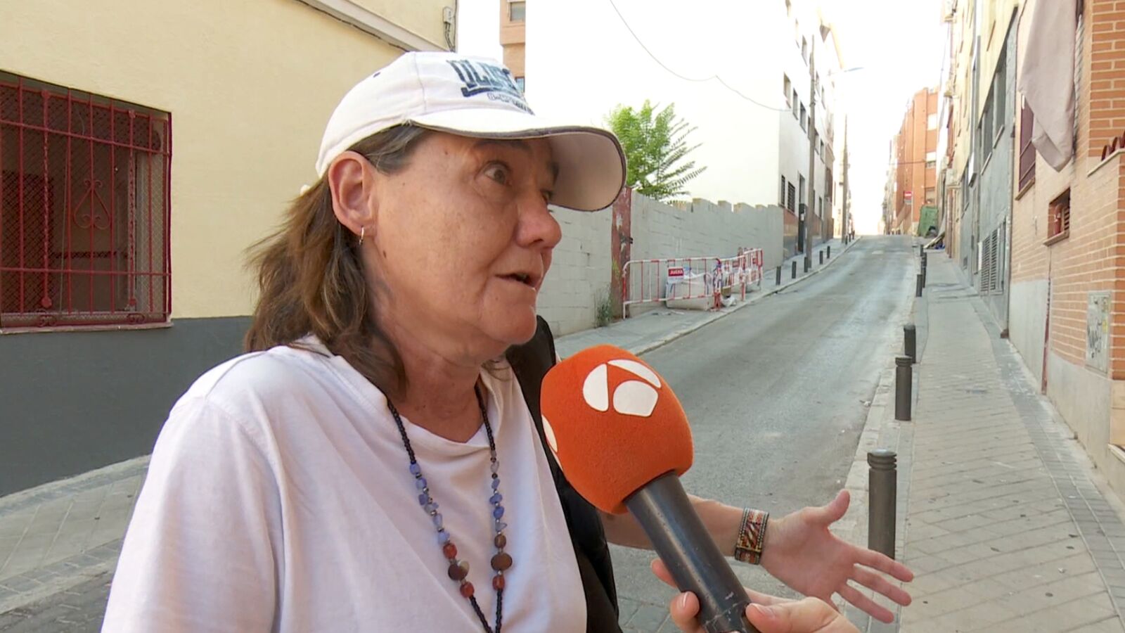 Un edificio okupado trae de cabeza al barrio de Tetuán en Madrid: 