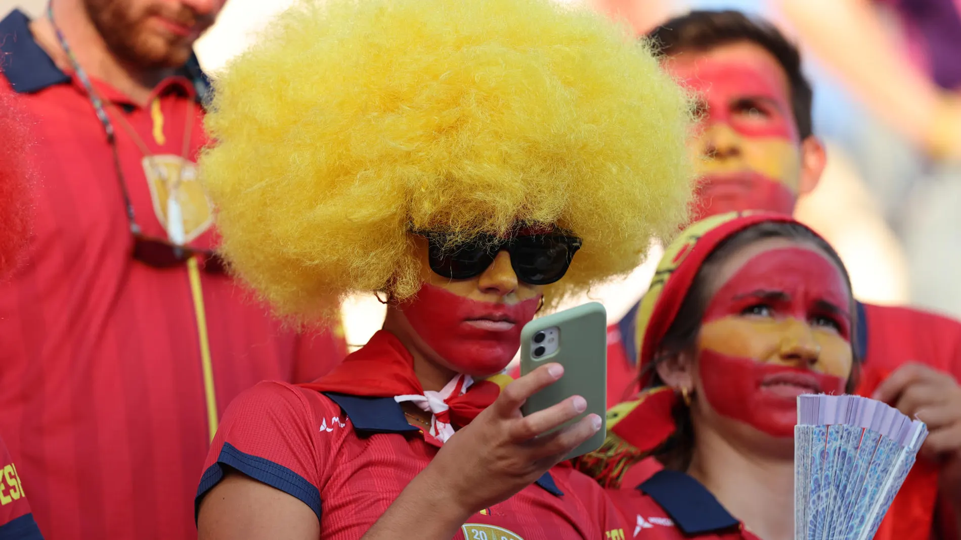 Aficionados españoles durante el partido de cuartos de final de Hockey sobre hierba femenino Aficionados españoles durante el partido de cuartos de final de Hockey sobre hierba femenino