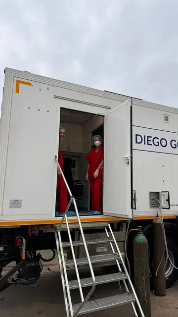 La unidad móvil pionera que opera en Ghana La unidad móvil pionera que opera en Ghana