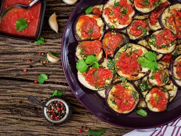 Ensalada de tomate y berenjena Ensalada de tomate y berenjena