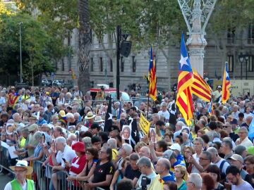 Tensión en Cataluña tras la aparición de Puigdemont