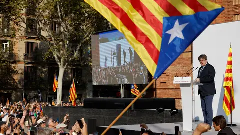 El expresidente catalán Carles Puigdemont, interviene en el acto de bienvenida a Cataluña El expresidente catalán Carles Puigdemont, interviene en el acto de bienvenida a Cataluña