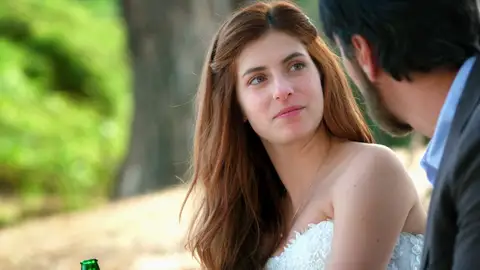 Guido le pide a Anna que no se case minutos antes de la boda: “Yo te amo” Guido le pide a Anna que no se case minutos antes de la boda: “Yo te amo”
