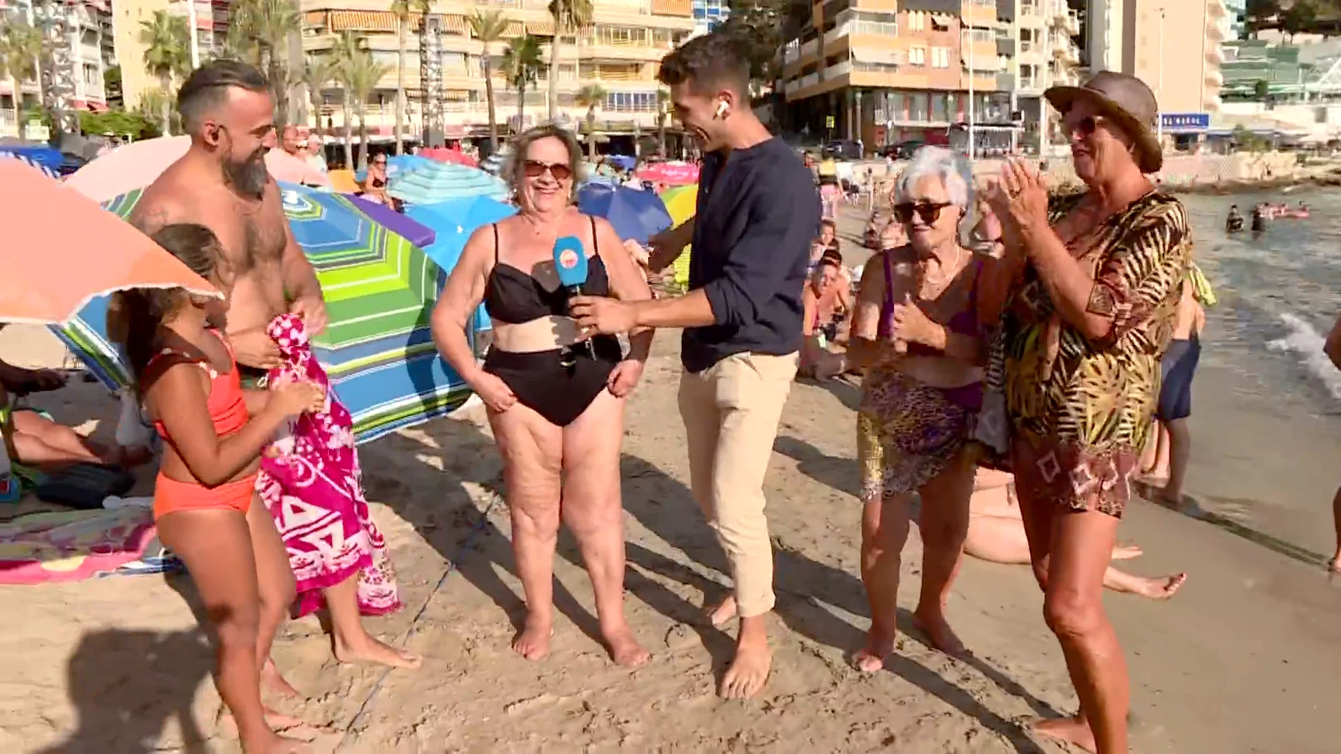 Lali se ha comprado y puesto un bikini por primera vez a sus 78 años: "Ya que he empezado, me lo quedaré" Lali se ha comprado y puesto un bikini por primera vez a sus 78 años: "Ya que he empezado, me lo quedaré"