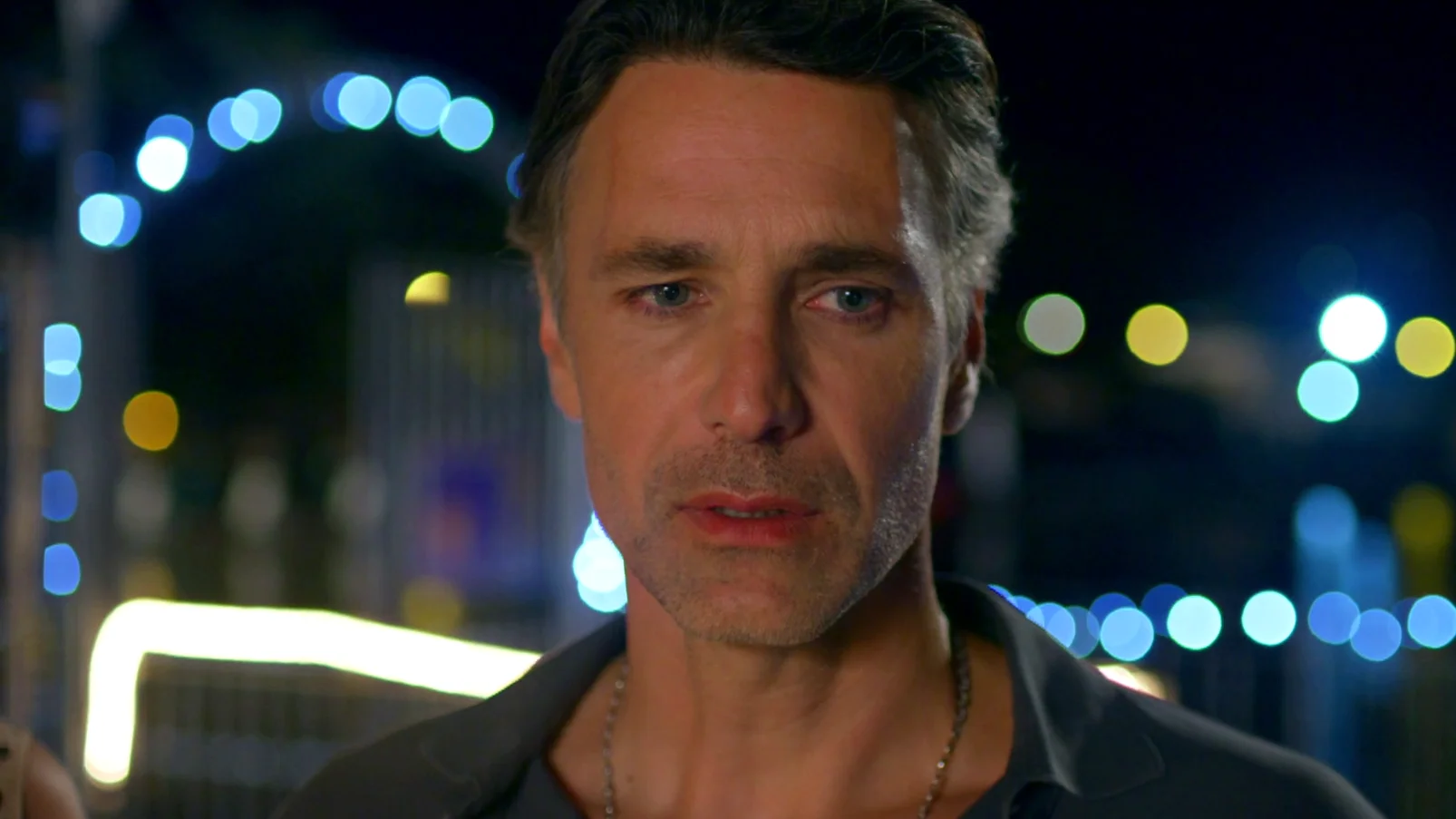 Guido se siente culpable y sale huyendo de su cita con Miriam: “No he debido venir” Guido se siente culpable y sale huyendo de su cita con Miriam: “No he debido venir”