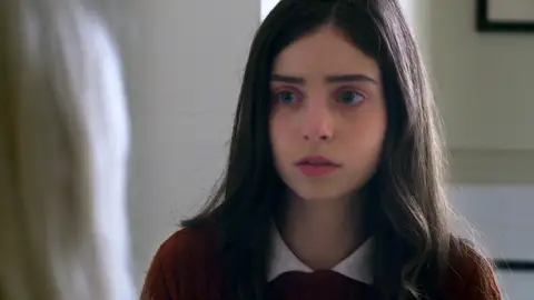 Sole decide confesarle su secreto a Agata: “Estoy embarazada” Sole decide confesarle su secreto a Agata: “Estoy embarazada”