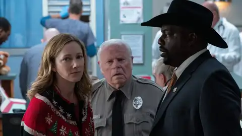 Judy Greer, Charles Cyphers y Omar Dorsey en Halloween Kills Judy Greer, Charles Cyphers y Omar Dorsey en Halloween Kills